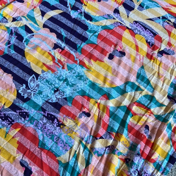 LuLaRoe Irma floral print Womens S - Picture 2 of 3